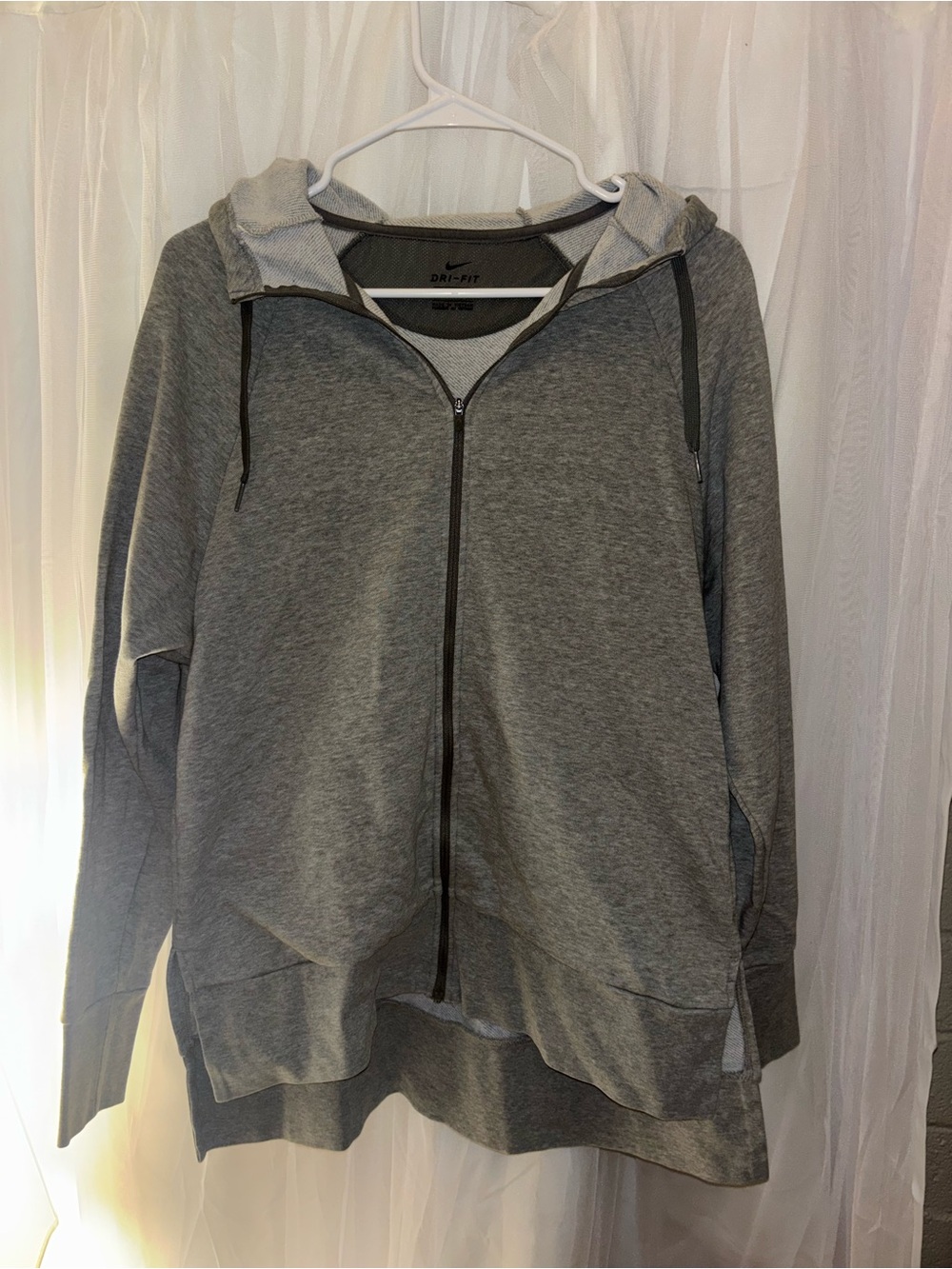 Nike Women's Heather Gray Full-Zip Dri-FIT Hoodie Jacket